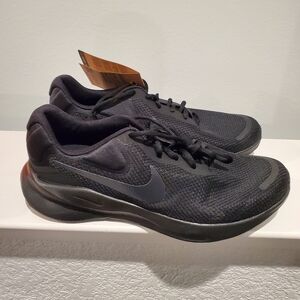 New Men’s Size 12 Wide Nike Revolution 7 Running Shoes FB8105